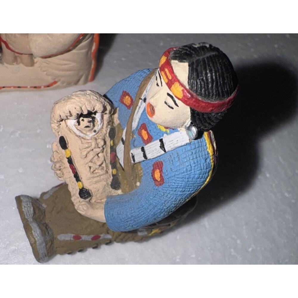 Lot of 2 Pueblo Indian Native American Pottery Storyteller Miniature Figurines - Picture 8 of 8